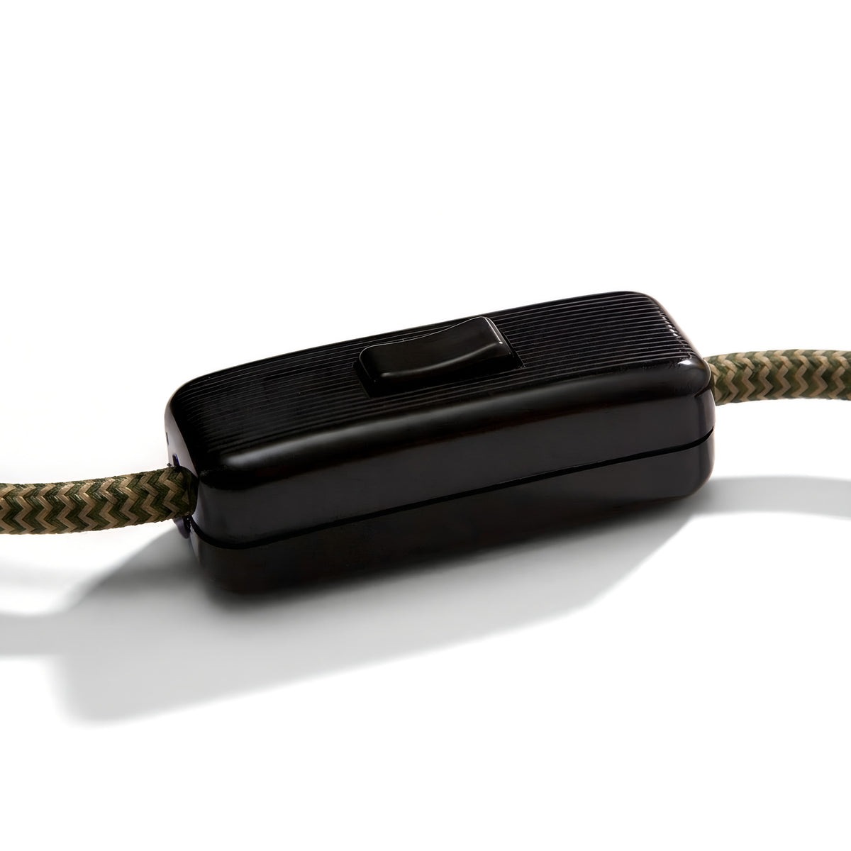 Interrupteur unipolaire passe-fil à bascule pour lampe — Noir