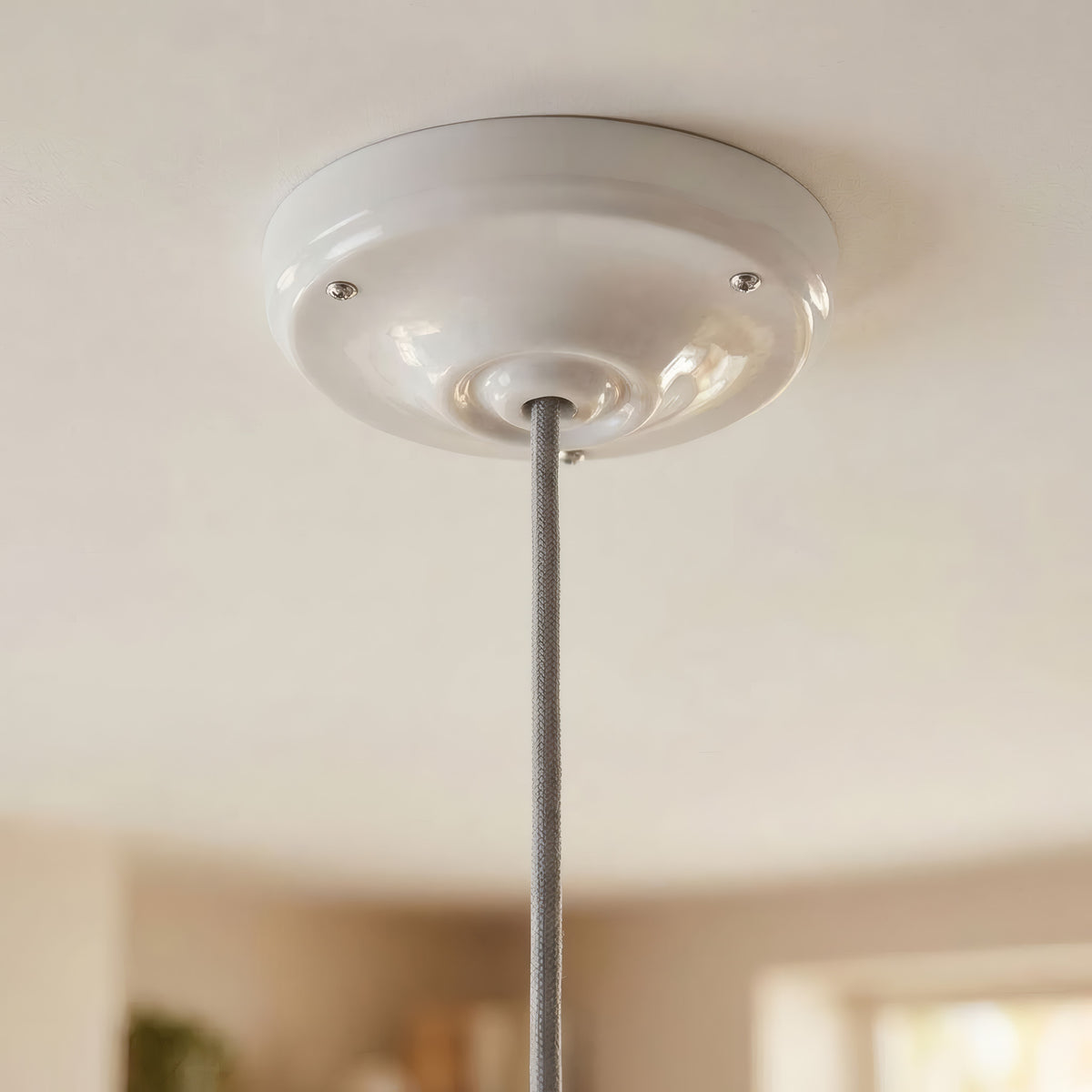Rosace en porcelaine avec kit de fixation, Ø 105 mm — Blanc