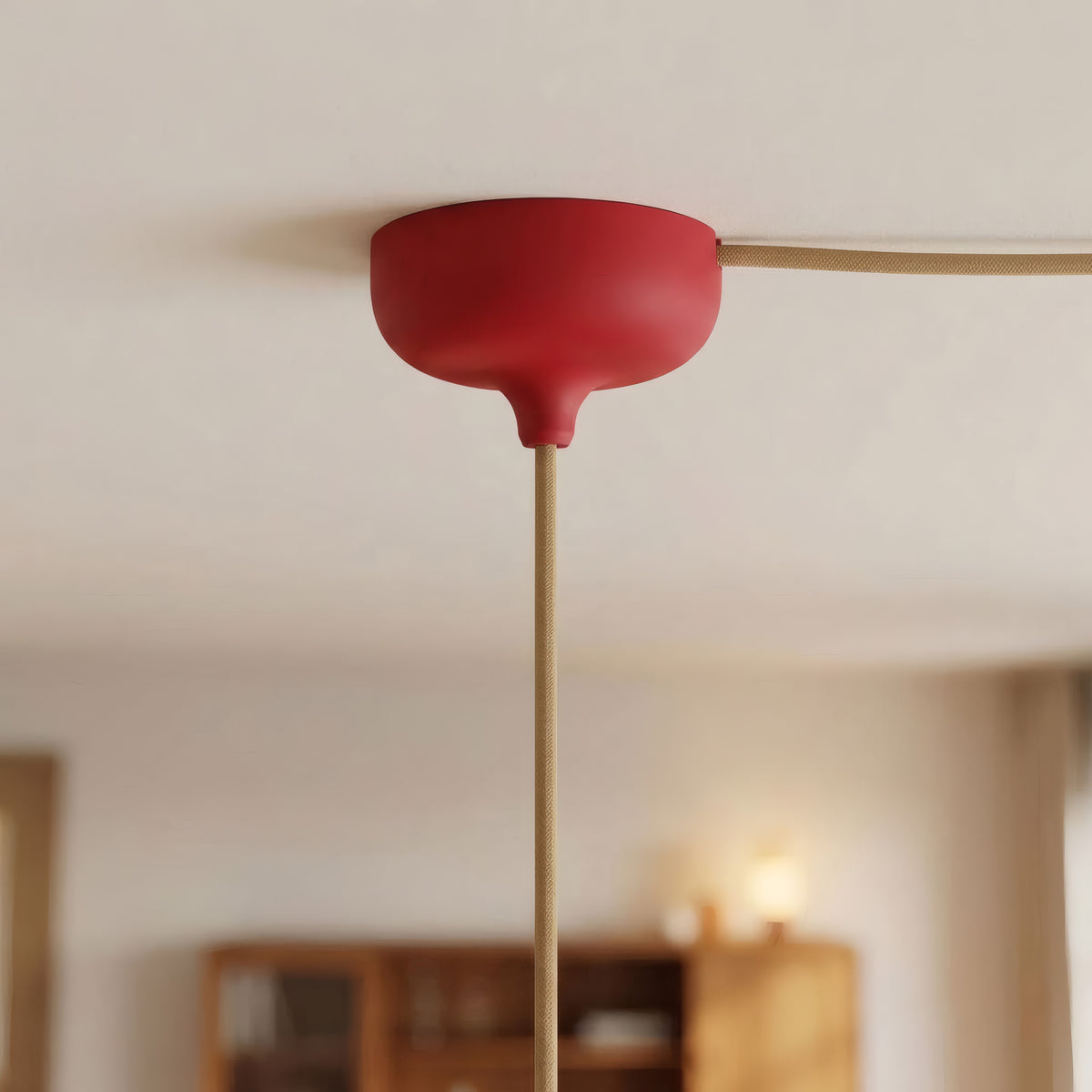 Rosace en silicone Ø 88 mm, trou central et sortie latérale — Rouge