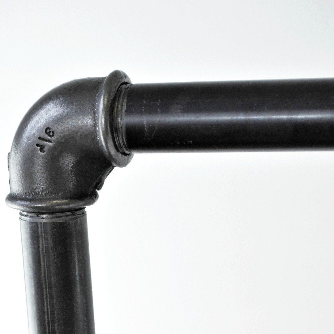 Portant coude détail