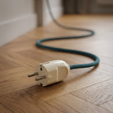 Fiche mâle Schuko droite pour luminaire