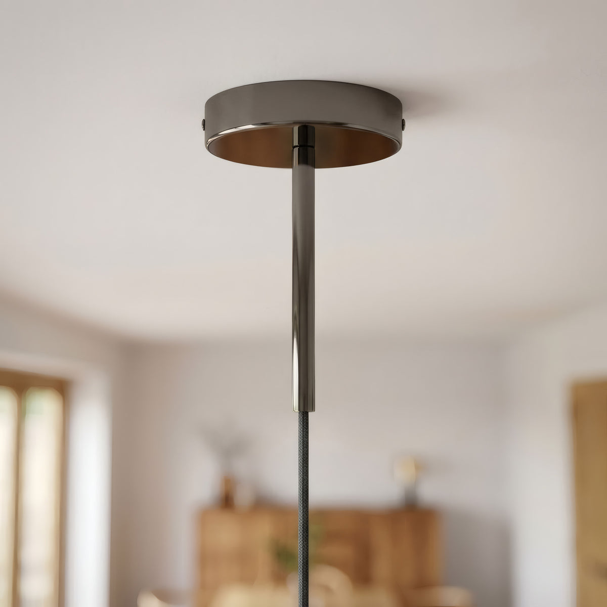 Rosace cylindrique en métal avec serre-câble de 15 cm — Perle noire