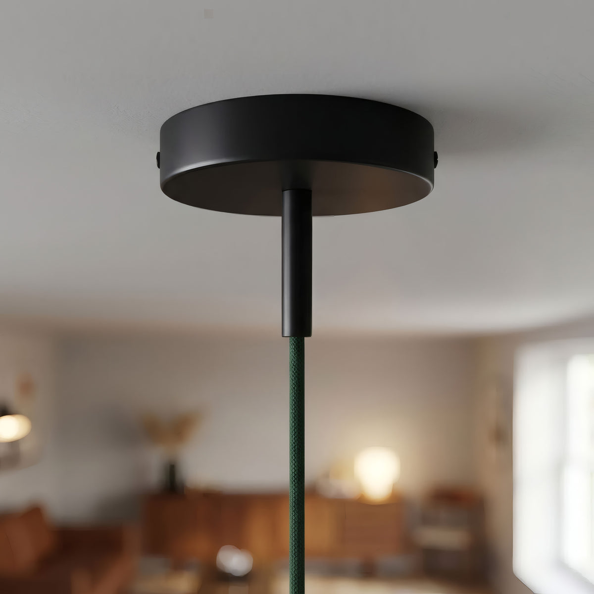 Rosace cylindrique en métal avec serre-câble de 7 cm — Noir