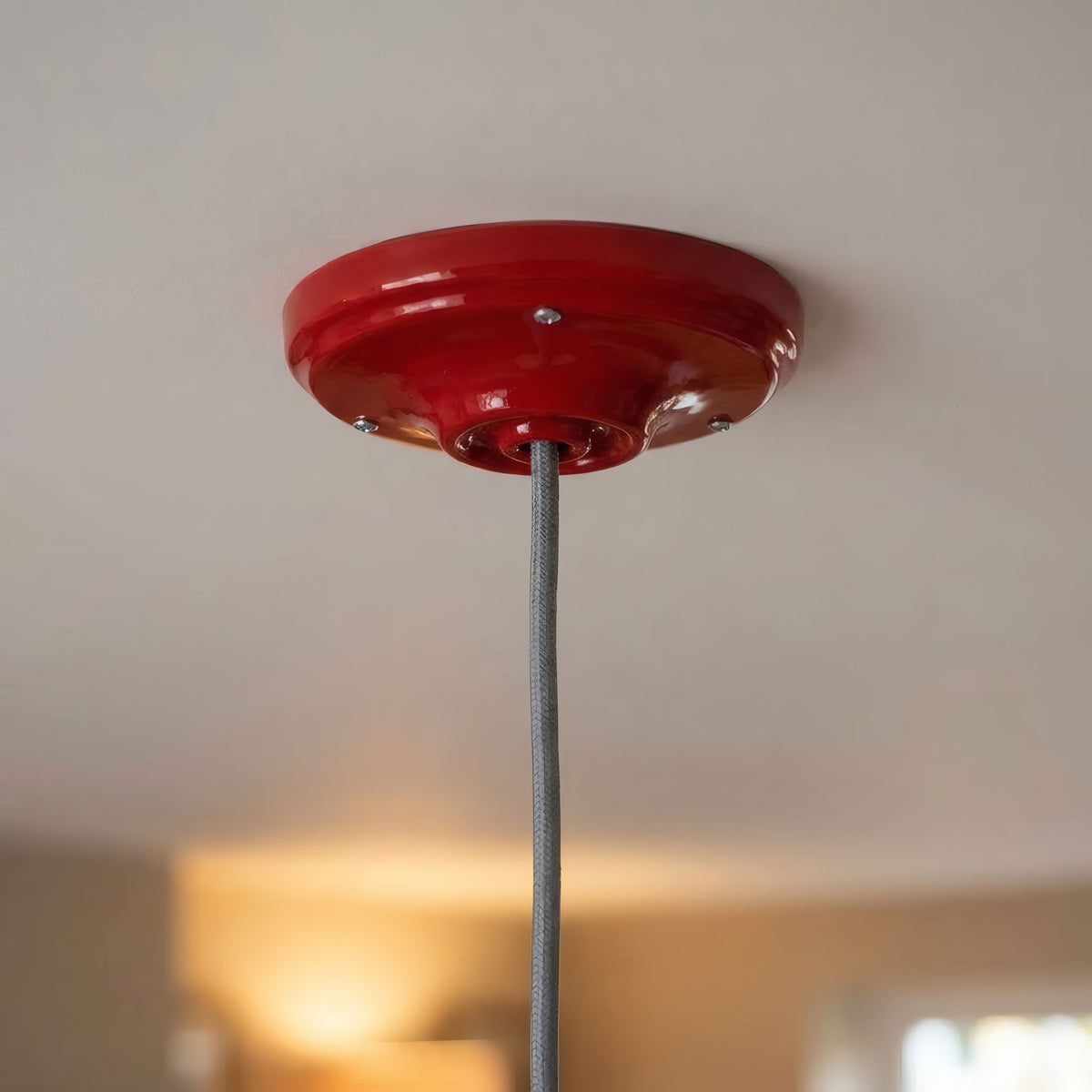 Rosace en porcelaine avec kit de fixation, Ø 105 mm — Rouge