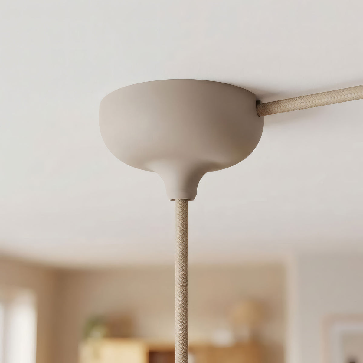 Rosace en silicone Ø 88 mm, trou central et sortie latérale — Marron