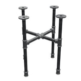Piètement de table basse industrielle en fonte, pieds en croix, 38 × 38 cm, hauteur 42 cm, vue trois quarts
