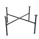 Piètement de table basse industrielle en fonte, pieds en croix, 88 × 88 cm, hauteur 42 cm, vue trois quarts